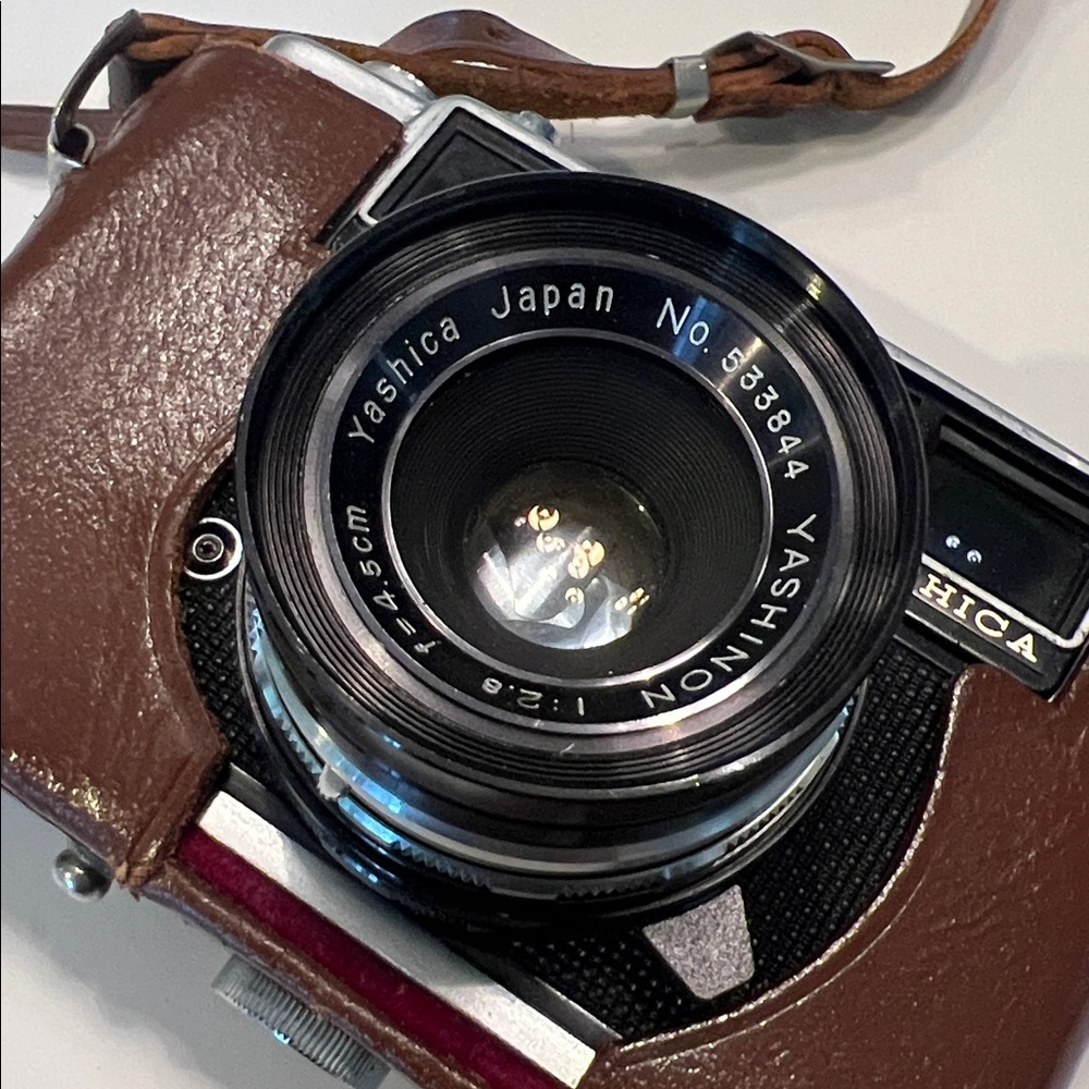 Vintage 60s Yashica J Rangefinder 35mm Film Camera w/ Leather Case Made in Japan - Picture 3 of 8